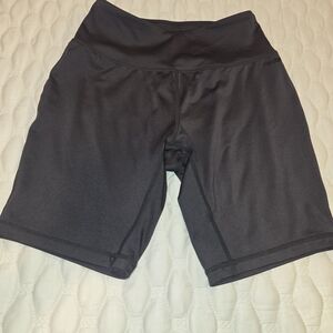 Reebok Women's Active Wear Solid Grey Compression Shorts Athletic Size Small